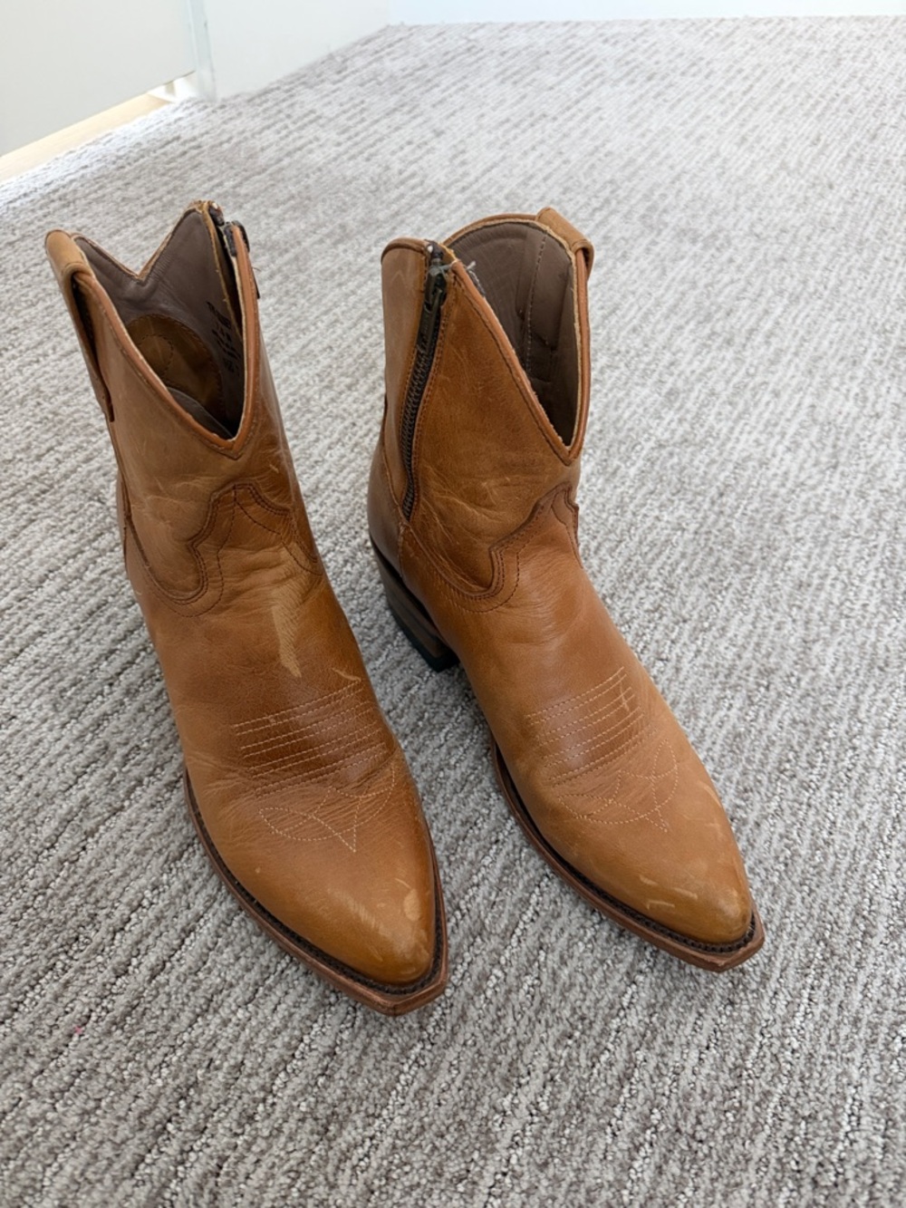 Women's Tan Leather Pointed Western Ankle Boots